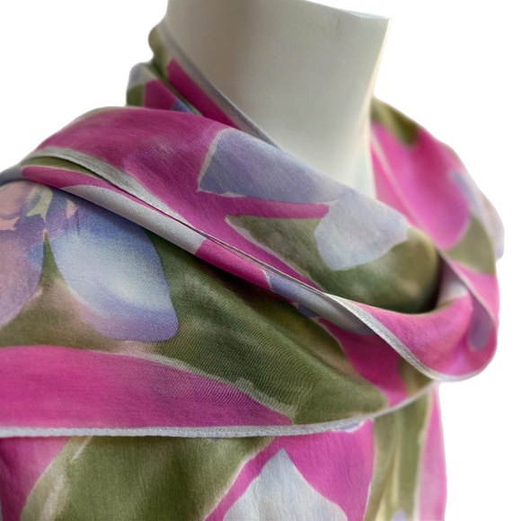 Vintage Vera Neumann Silk Scarf – Pink Floral Watercolour – 10" x 50" - Picture 3 of 8